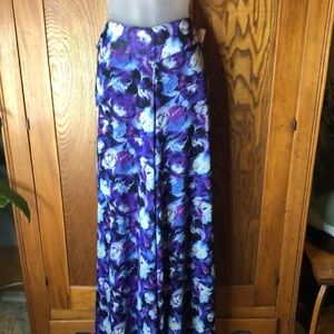 Rue 21 floral wider legged pants NWT palazzo style